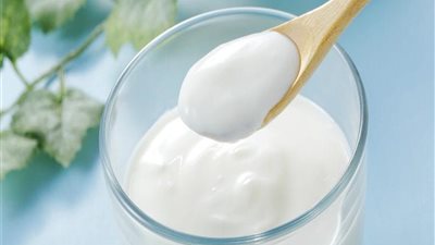 ما أهمية الزبادي للدايت؟ خبير لياقة بدنية يوضح