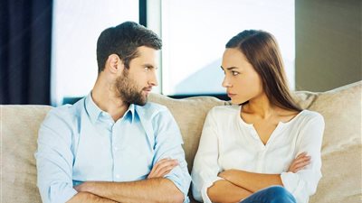 استشاري علاقات أُسرية: تهديد الرجل بالزواج من الثانية يؤكد ضعفه.. فيديو