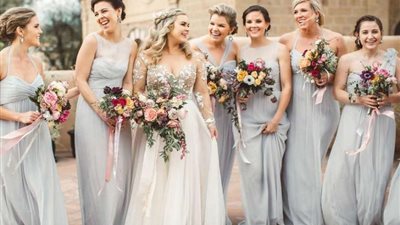 «لو أنتِ وصيفة العروس».. إزاي تختاري فستانك؟ 