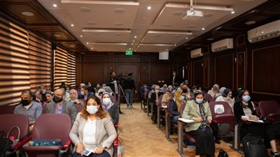 بحضور صيدلانيات.. ورشة عمل تشرح طريقة التقدم لبروتوكول إجراء الدراسة الإكلينيكية