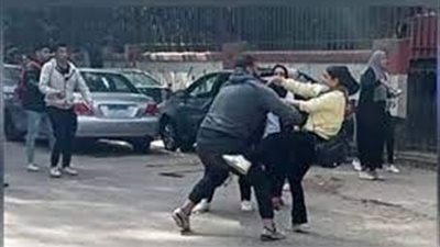 «خناقة بنات».. الداخلية تكشف ملابسات الواقعة أمام مدرسة المعادي