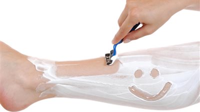 أثناء إزالتك لشعر جسدك.. احذري هذه الأخطاء الخمسة 