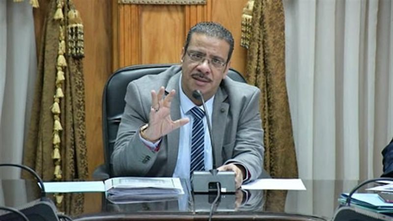 الدكتور أحمد ذكي