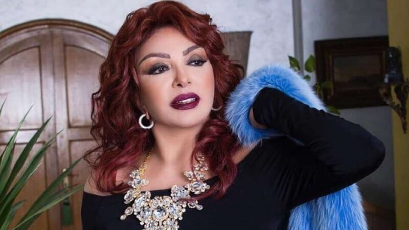 الفنانة نبيلة عبيد