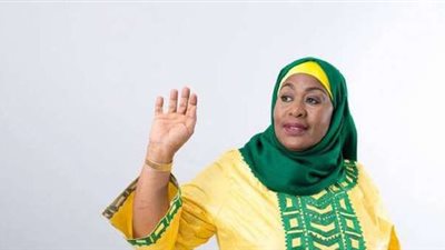 محطات في حياة سامية صلوحي أول رئيسة إفريقية مسلمة.. فيديو