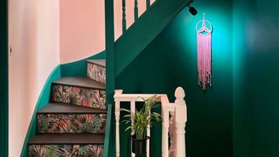 بتكلفة بسيطة.. غيري ديكور سلالم منزلك 