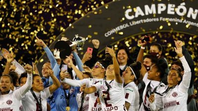 تتويج فيروفياريا البرازيلي بكأس ليبرتادوريس للسيدات.. صور 