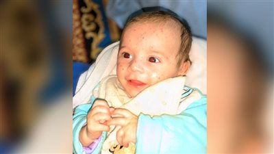 ننشر أول صورة للطفل المختطف من والدته داخل مستشفى أبو الريش