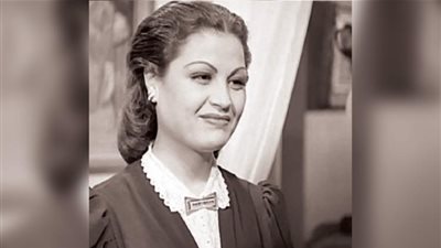 في ذكرى وفاتها.. عقيلة راتب أول من لقبت بالسندريلا