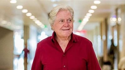 في عيد ميلاده.. 6 نساء شكلن حياة حسين فهمي 