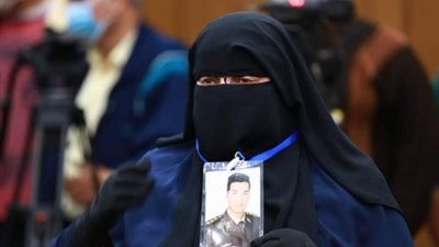 بعد تكريمها بـ«وسام الأم المثالية».. «آمال» تروي تفاصيل استشهاد نجلها