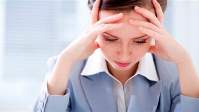 طبيب يُحذر الستات: 40 مرض في انتظارك بسبب الضغوط الحياتية.. فيديو