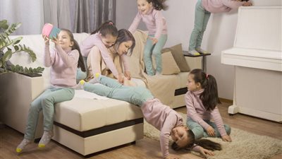 استشاري سلوك يوضح أسباب فرط الحركة لدى الأطفال.. فيديو