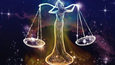  المرأة الميزان.. أسرار مثيرة مع الألوان وفصول السنة 