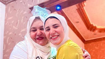 دينا إبراهيم.. نجمة الفاشون بلوجر.. سر شياكة البنات