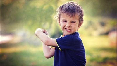 لـ«الأمهات».. سيطري على غضب ابنك بهذه الطريقة