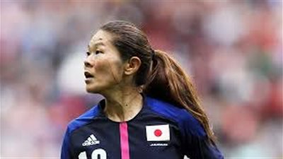 انسحاب قائدة منتخب سيدات اليابان لكرة القدم من مسيرة شعلة أولمبياد طوكيو