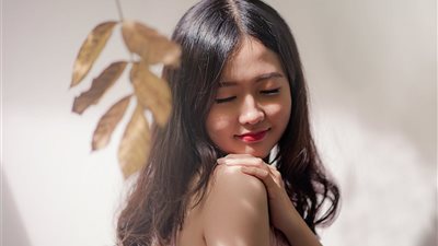 البشرة المشرقة أساس جمالك.. إليك 6 طرق للحصول على مظهر جذاب