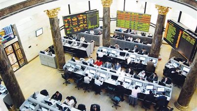 البورصة تواصل الصعود في منتصف تعاملات الأحد