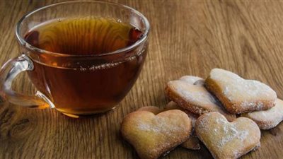 للأمهات..البسكويت بالشاي يصيب الطفل بالأنيميا ويضعف مناعته