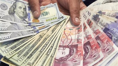 انخفاض أسعار العملات بالبنوك المصرية اليوم الثلاثاء..والدولار بـ15.65 جنيه