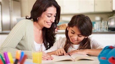 للأمهات.. تفوق أبنائك دراسيا مرتبط بحالتك المزاجية