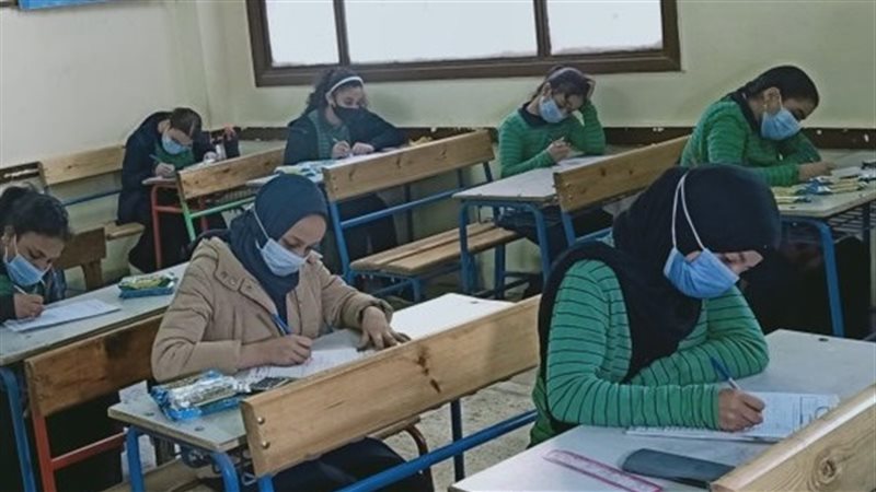 امتحانات النصف الثاني