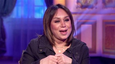 نسرين طافش وإنجي علي يُشعلان ستوديو أسرار النجوم بـ وصلة رقص (فيديو)