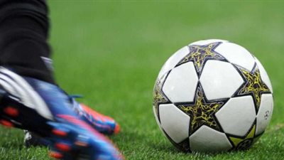 قبلة فتاة الديسكو لـ لاعب سموحة تشعل مواقع التواصل (فيديو)