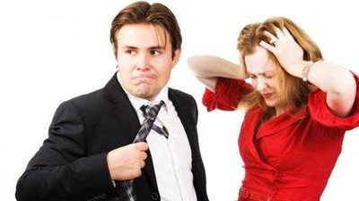 مرتب الزوجة «خناقة كل بيت».. مواطنون: «كله بالحُب».. وخبراء: «حقها ترفض»