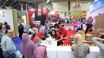 تموين البحر الأحمر تفتتح معرضا للسلع الغذائية بتخفيضات 25%
