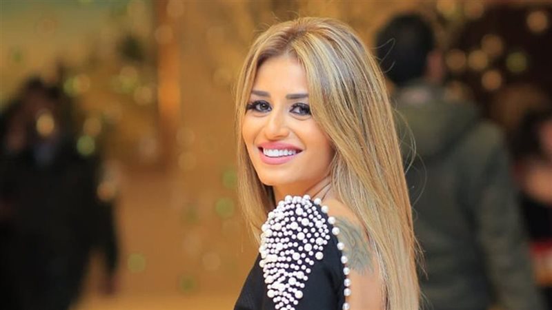 منة فضالي