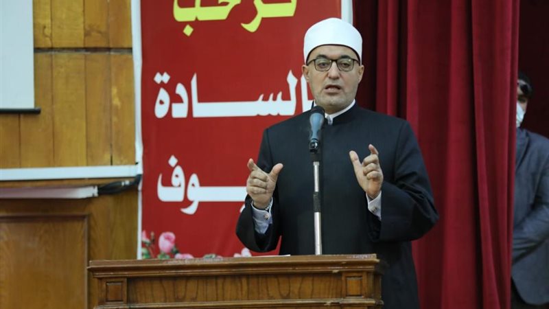 الدكتور نظير عياد