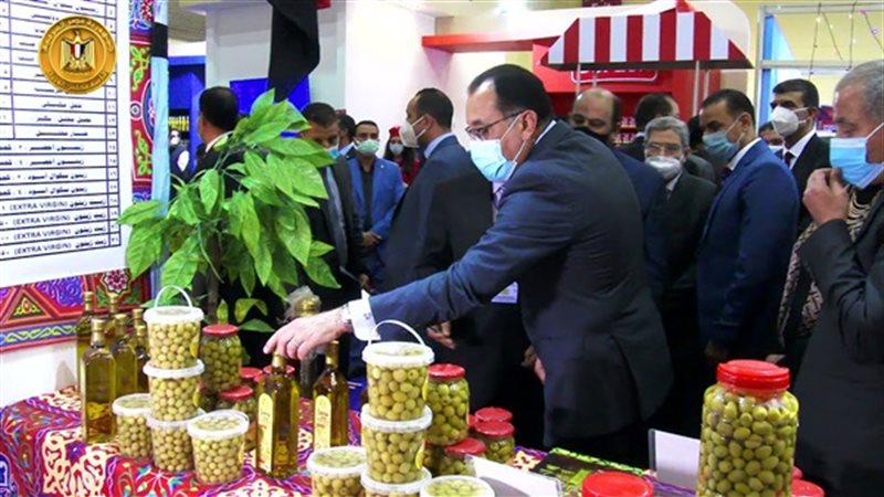 رئيس الوزراء يفتتح