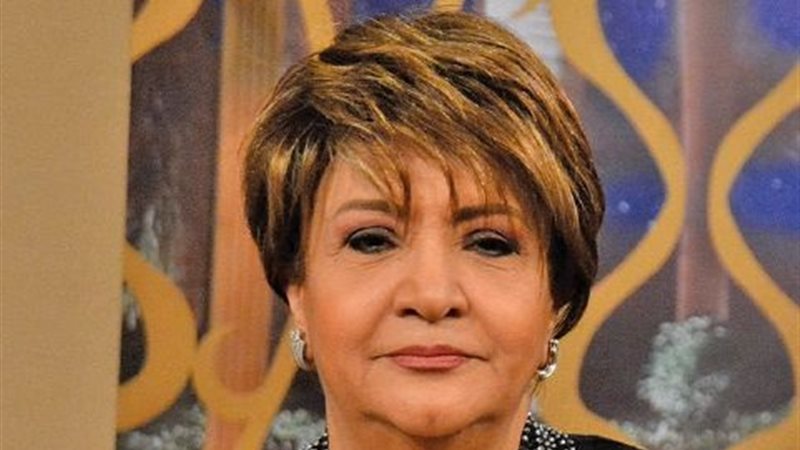 الاعلامية سناء منصور