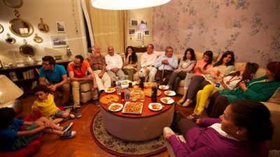 هل صلة الرحم فريضة؟.. رمضان عبد المعز يُجيب.. فيديو