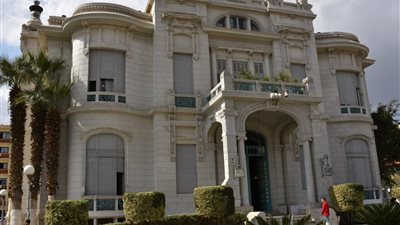 بحضور 3 وزراء.. جامعة عين شمس تكرم المرأة المصرية والأم المثالية السبت المقبل