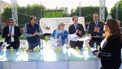 النائبة أمل سلامة توزع هدايا لـ230 طفلاً يتيماً وتوجه رسالة للمنظمات الخيرية 