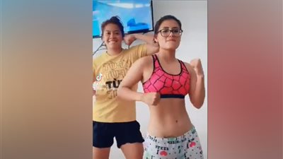 رقصة مُثيرة لنجمة تيجريس المكسيكي على «تيك توك».. فيديو 