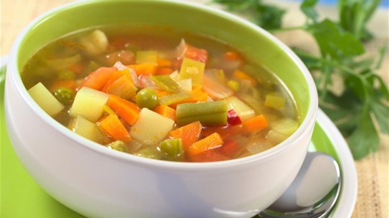 شوربة الخضار بالكرفس