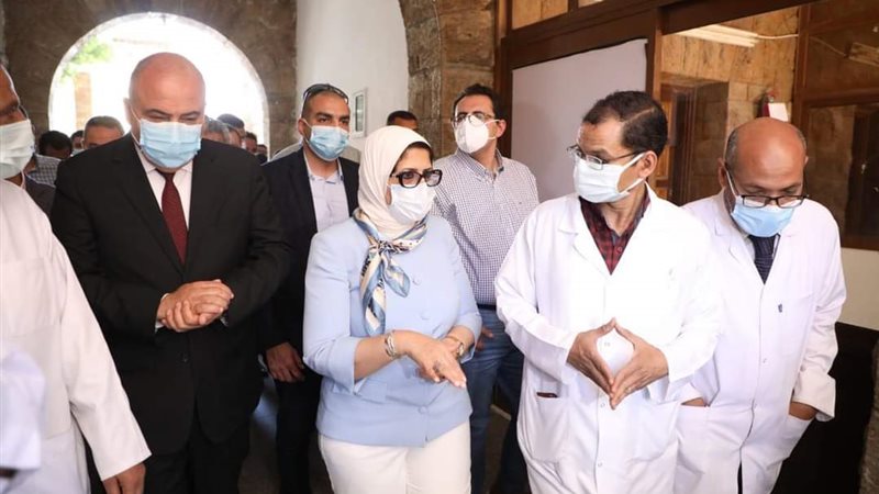 جولة لوزيرة الصحة