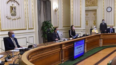 الصحة للمواطنين: التزموا.. أعداد كورونا تتزايد ومراكز اللقاح مفتوحة لـ 10 مساء