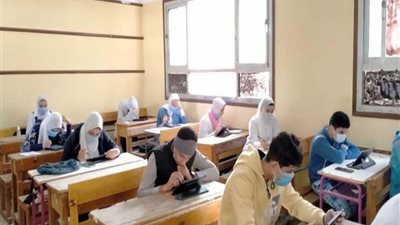 الاستعدادات الأخيرة لـ«التعليم» قبل إجراء اختبارات أبريل التجريبية