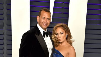 انتهاء قصة حب رومانسية بين نجمة هوليود جنيفر لوبيز ولاعب البيسبول