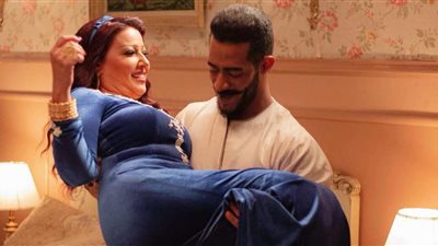 سمية الخشاب بين أحضان محمد رمضان في مشهد مثير من مسلسل موسى 