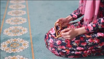 الصلاة النارية لتفريج الهموم.. أسرارها والصيغة الصحيحة لقولها