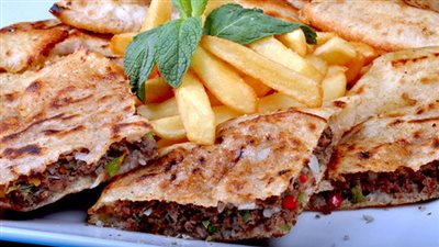 بألذ طعم.. طريقة عمل الحواوشي فى المنزل