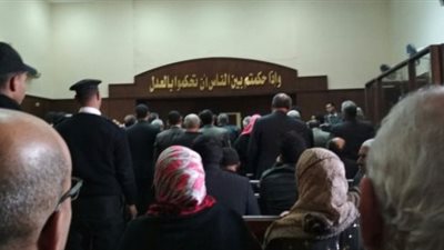 إحالة مُعلمة للجنايات في قضية سب وقذف الموظفين على «فيسبوك»