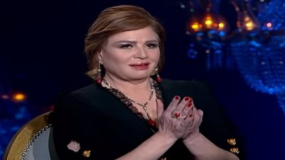 أجهضت نفسها.. إلهام شاهين: «مش عاوزة أبقى أم ».. فيديو