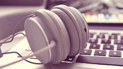 هل سماع الأغاني يبطل الصيام؟ الأزهر يجيب